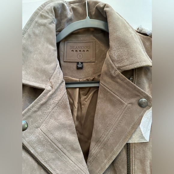 NWT BLANK NYC Suede Moto Jacket in Taupe Size Small - Picture 4 of 5